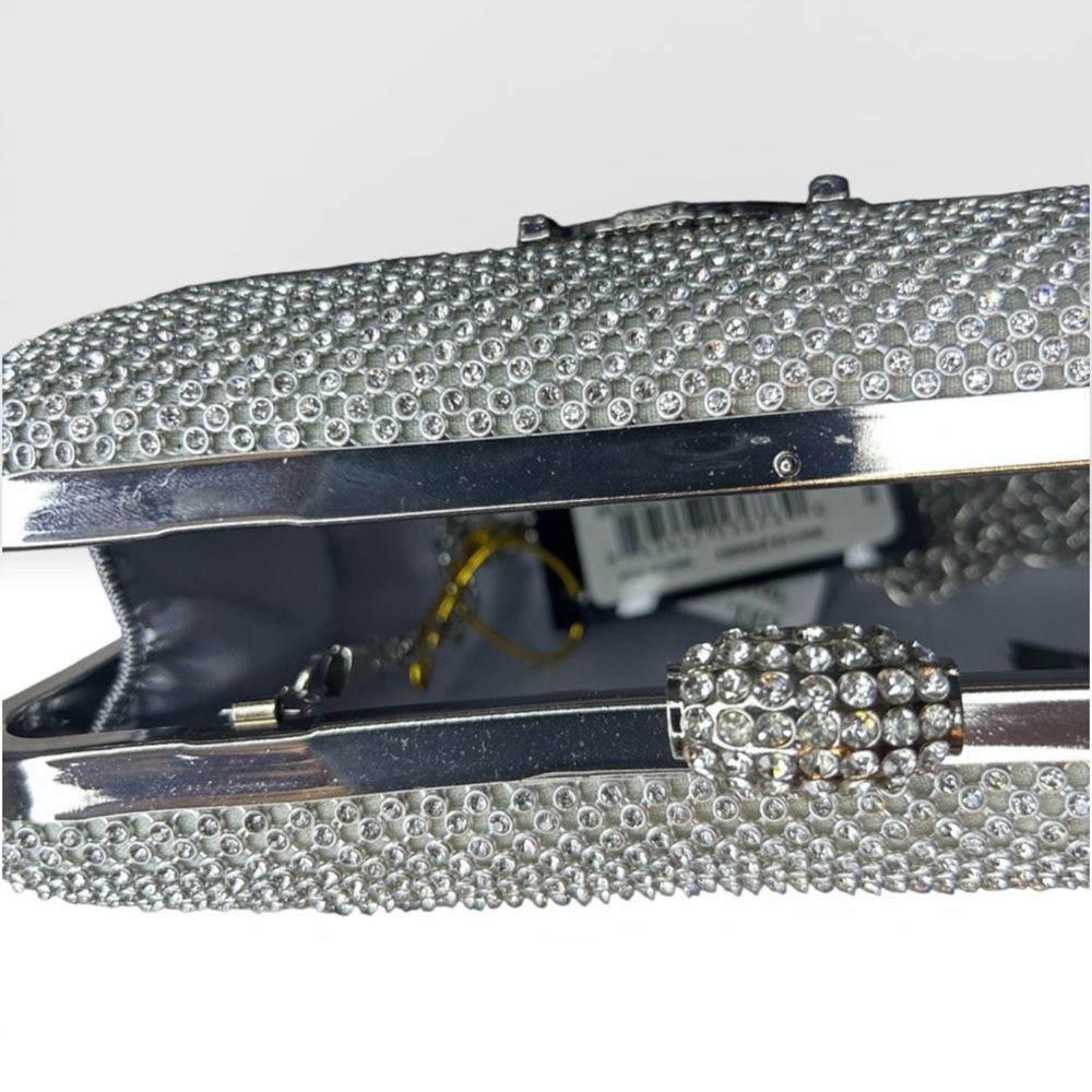 NWT - Bebe Dianna Hard Shell Diamond Clutch Silver/White Evening Bag with Chain - Picture 6 of 10